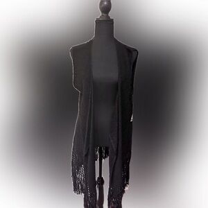 NEW RELATIVITY SLEEVELESS CARDIGAN WITH CUTOUTS AND FRINGES